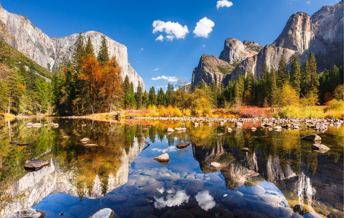 Yosemite Valley (California, U.S.A.)