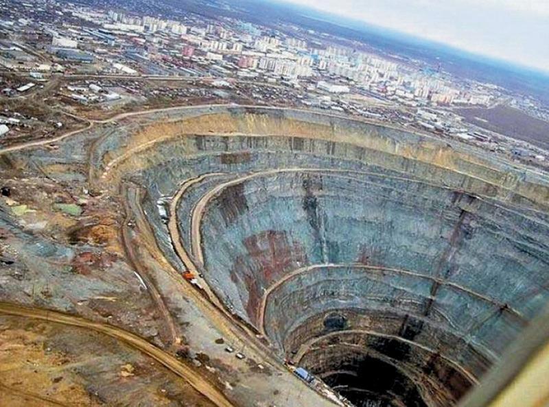  Tau-Tona mines, South Africa — 4,500+ meters