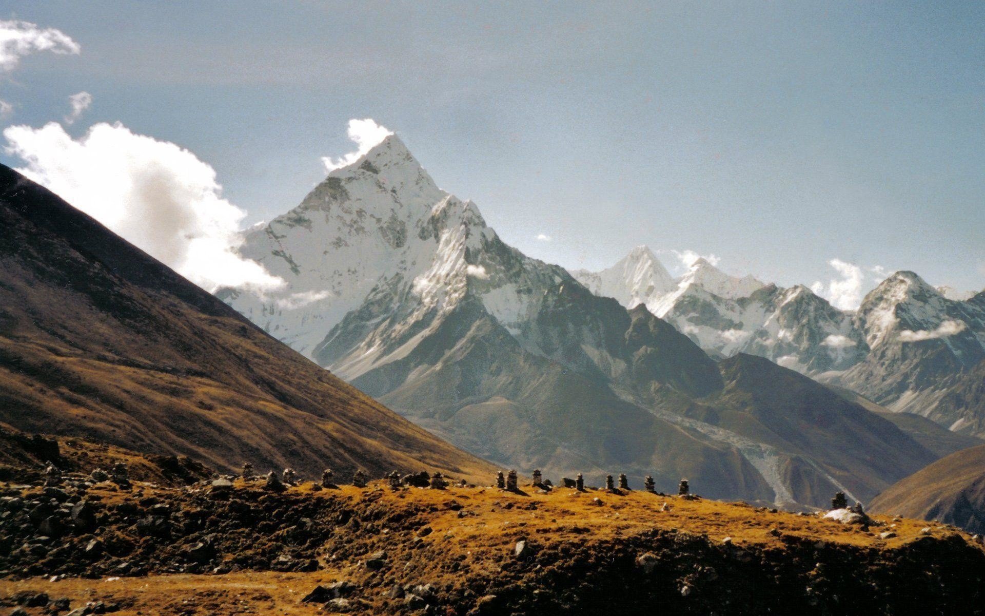 The range features one of the deepest canyons in the world